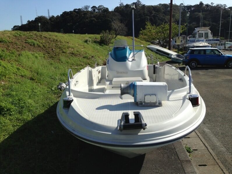 Yanmar LF20Z-IS Motor Boat